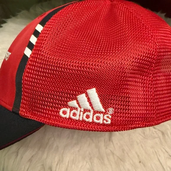 Adidas Bold Red Mesh Cap - Picture 2 of 6